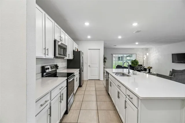 $350,000 | 136 Citrine Loop, Kissimmee, FL 34758