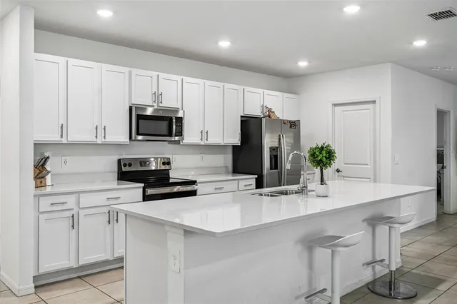 $350,000 | 136 Citrine Loop, Kissimmee, FL 34758