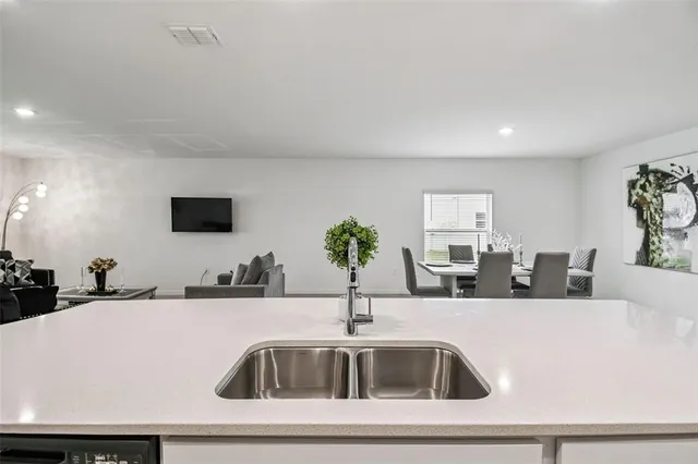 $350,000 | 136 Citrine Loop, Kissimmee, FL 34758