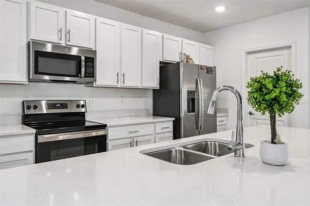 $350,000 | 136 Citrine Loop, Kissimmee, FL 34758