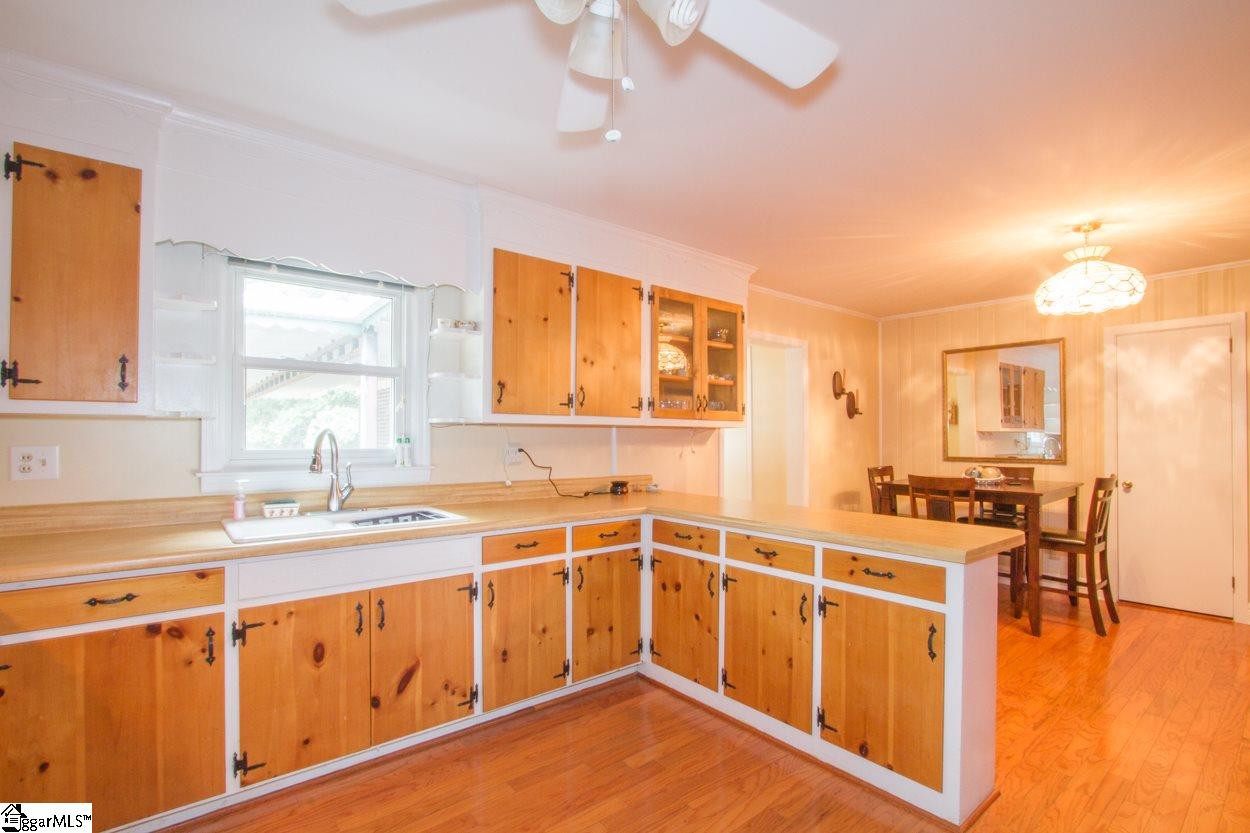 323 New Woodruff Road Greer, SC 29651 - Photo 13 of 35 Gallery Image 13