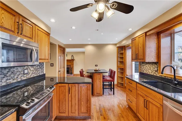 $419,900 | 210 Gotham Lane, Monroeville, PA 15146