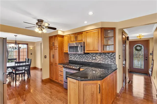 $419,900 | 210 Gotham Lane, Monroeville, PA 15146