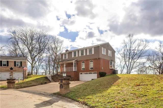 $419,900 | 210 Gotham Lane, Monroeville, PA 15146