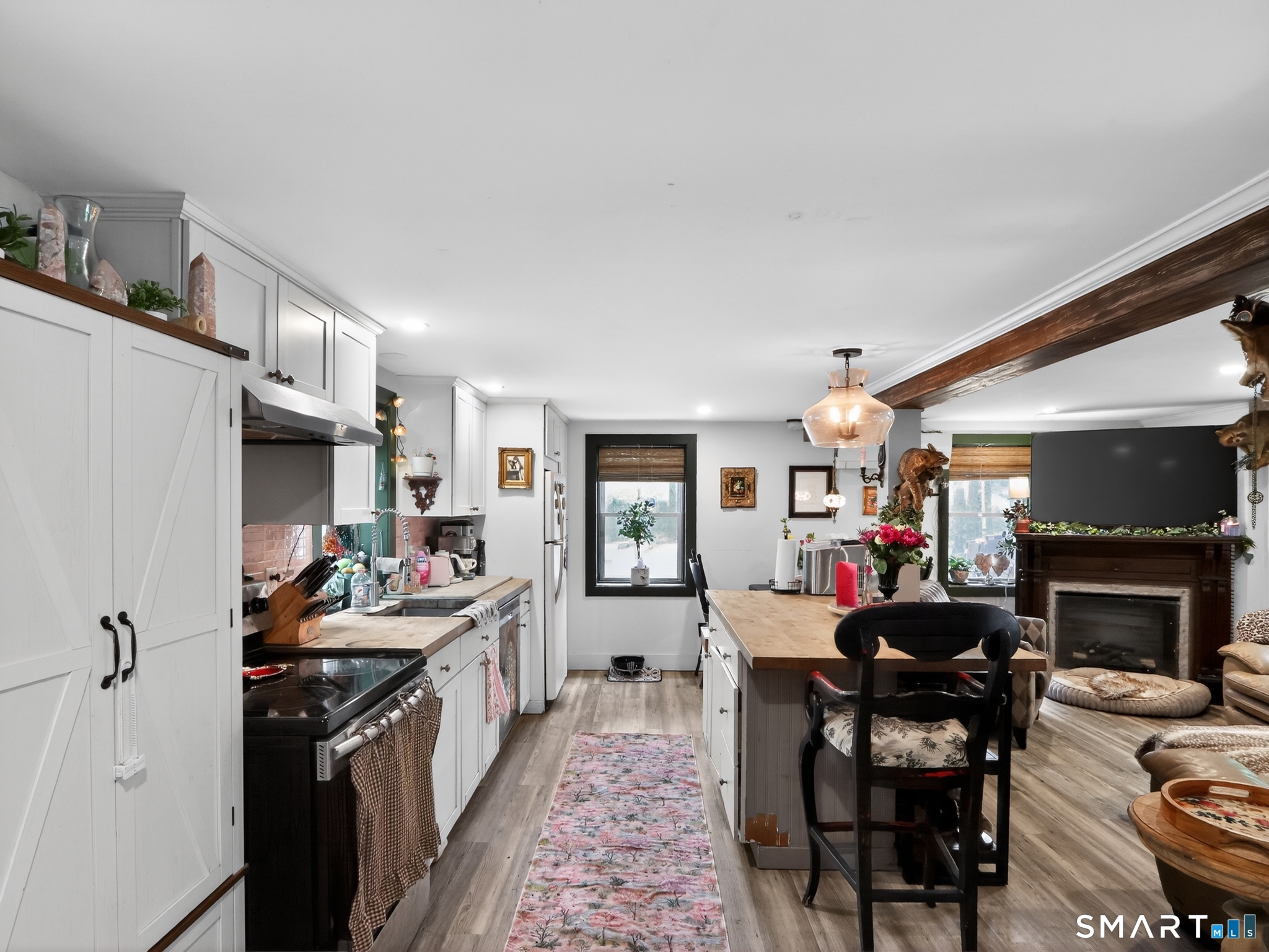93 Book Hill Road Essex, CT 06426 - Photo 6 of 26