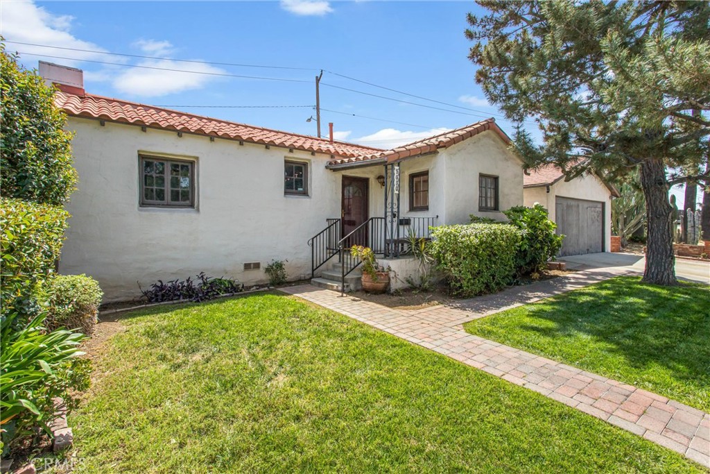 5680 Osburn Place Riverside, CA 92506 - Photo 3 of 30
