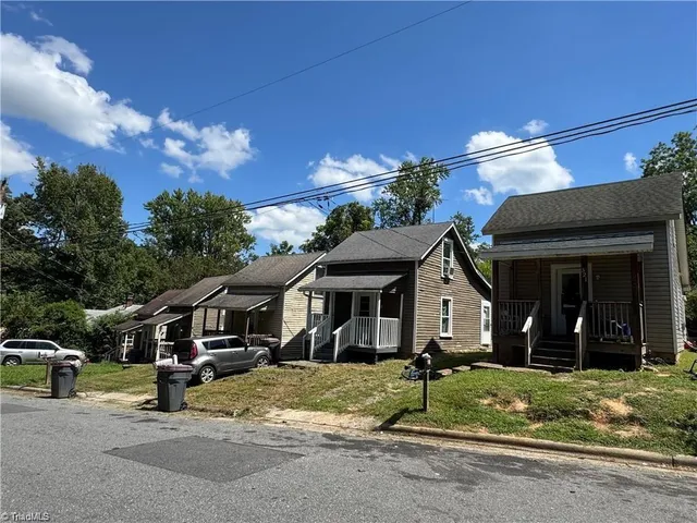 $179,000 | 329 North Washington Avenue, Reidsville, NC 27320
