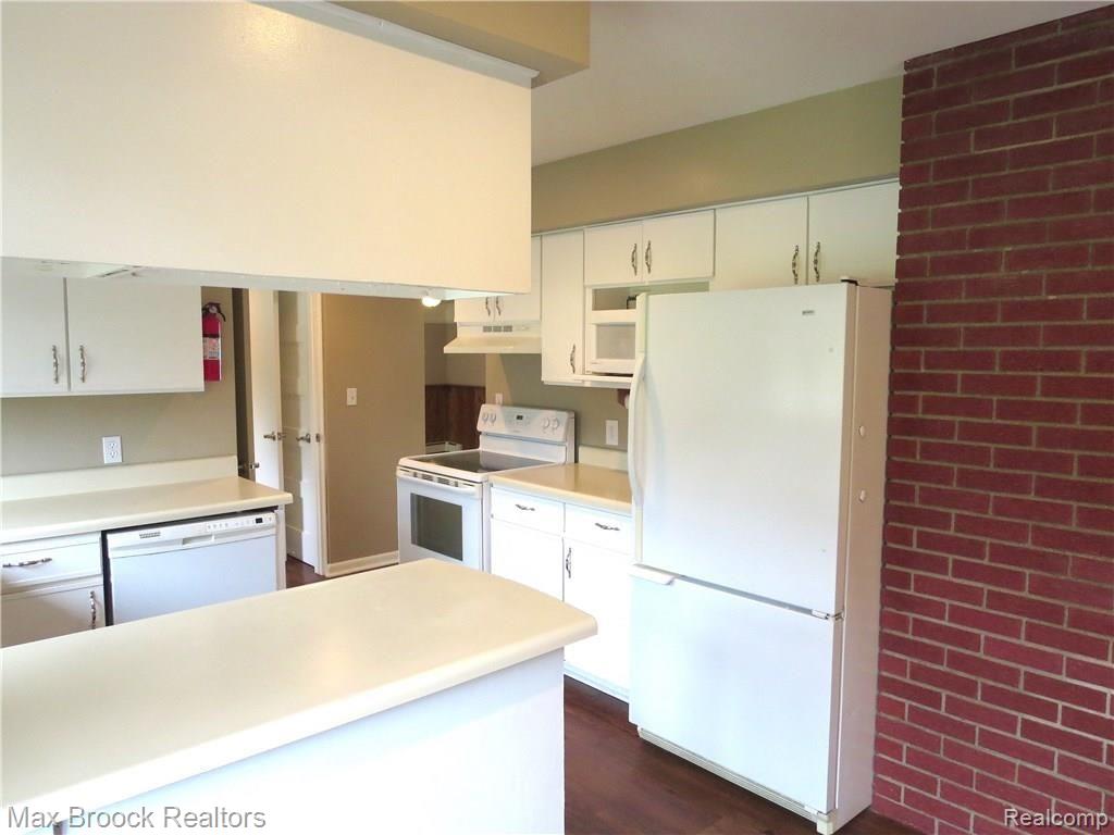3625 Hazelton Avenue Rochester, MI 48307 - Photo 16 of 35