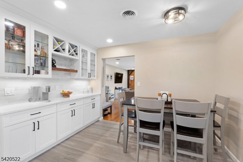 719 Brooklyn Avenue Raritan, NJ 08869 - Photo 11 of 24