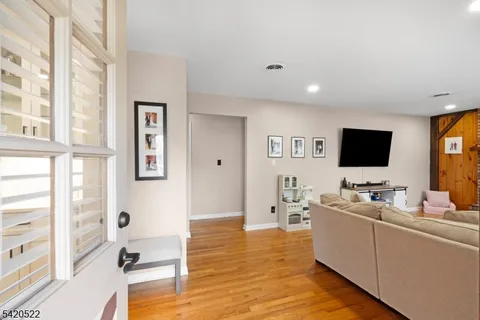 $575,000 | 719 Brooklyn Avenue, Raritan, NJ 08869