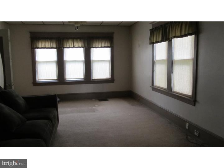 404 Clayton Road Williamstown, NJ 08094 - Photo 4 of 15 Gallery Image 4