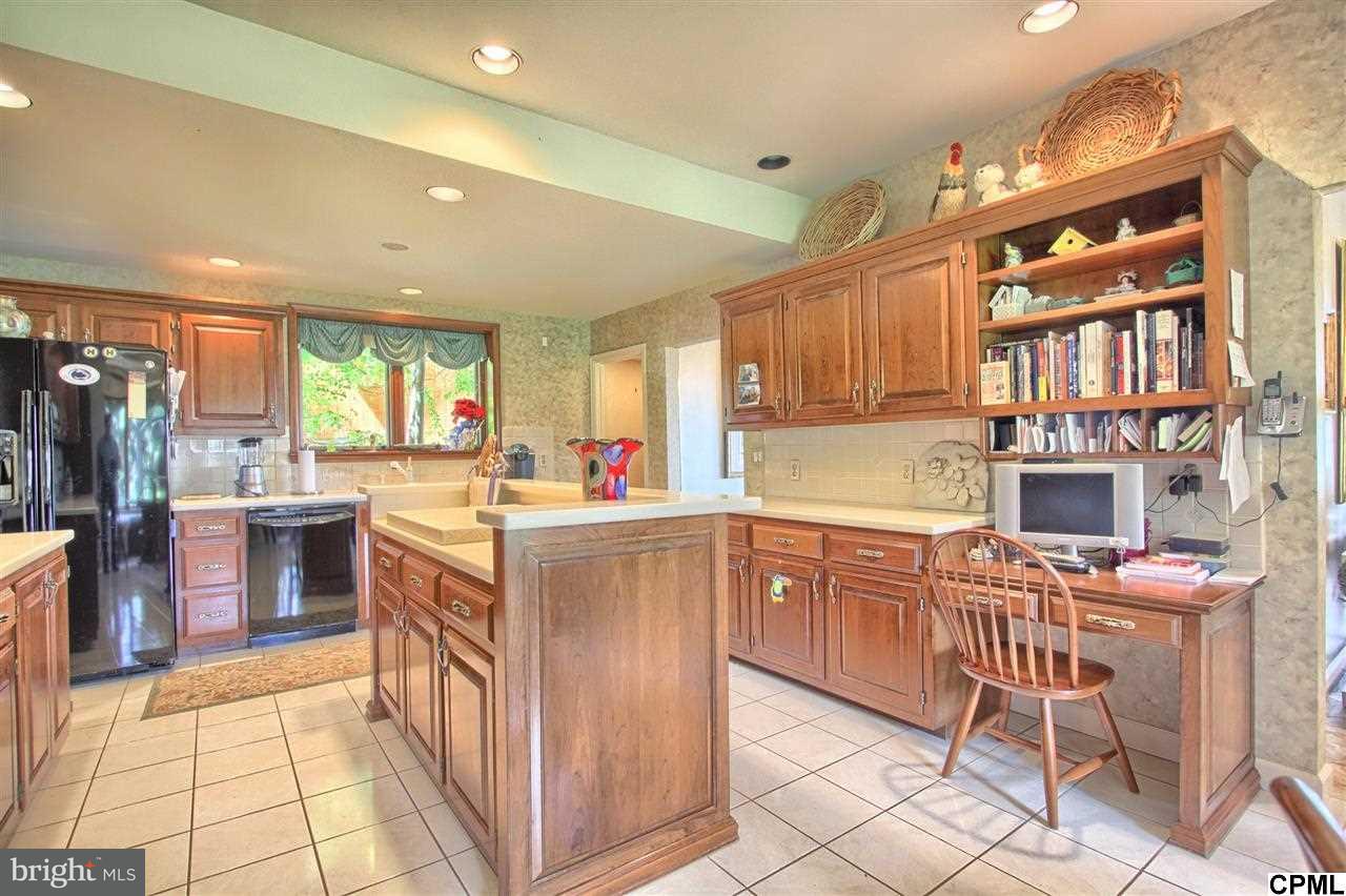 100 Cumberland Road Lemoyne, PA 17043 - Photo 7 of 22 Gallery Image 7