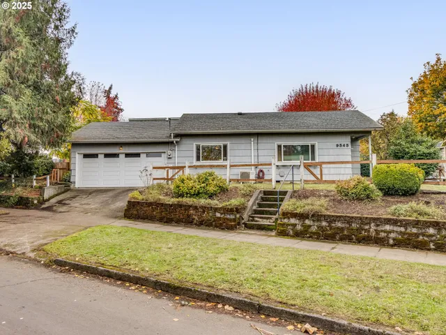 $435,000 | 9545 North Iris Way, Portland, OR 97203