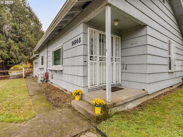 $435,000 | 9545 North Iris Way, Portland, OR 97203