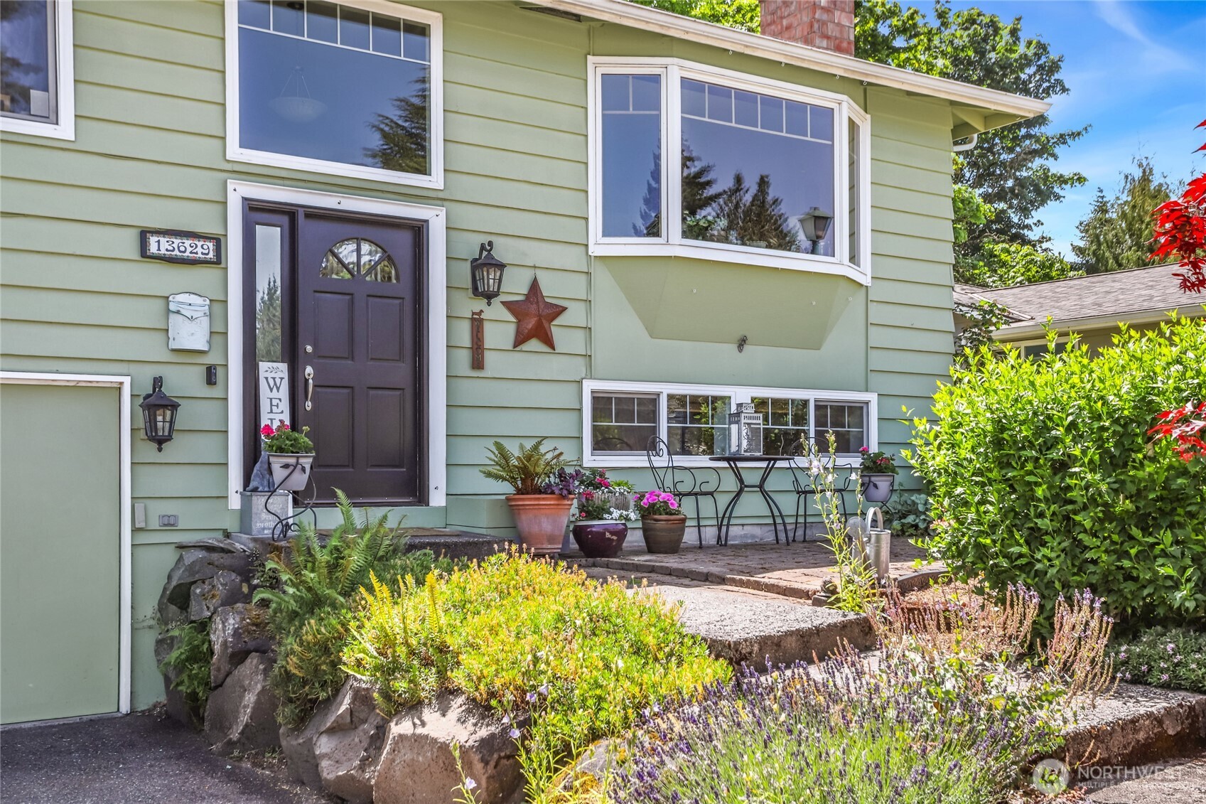 13629 Southeast 171st Place Renton, WA 98058 - Photo 3 of 25 Gallery Image 3