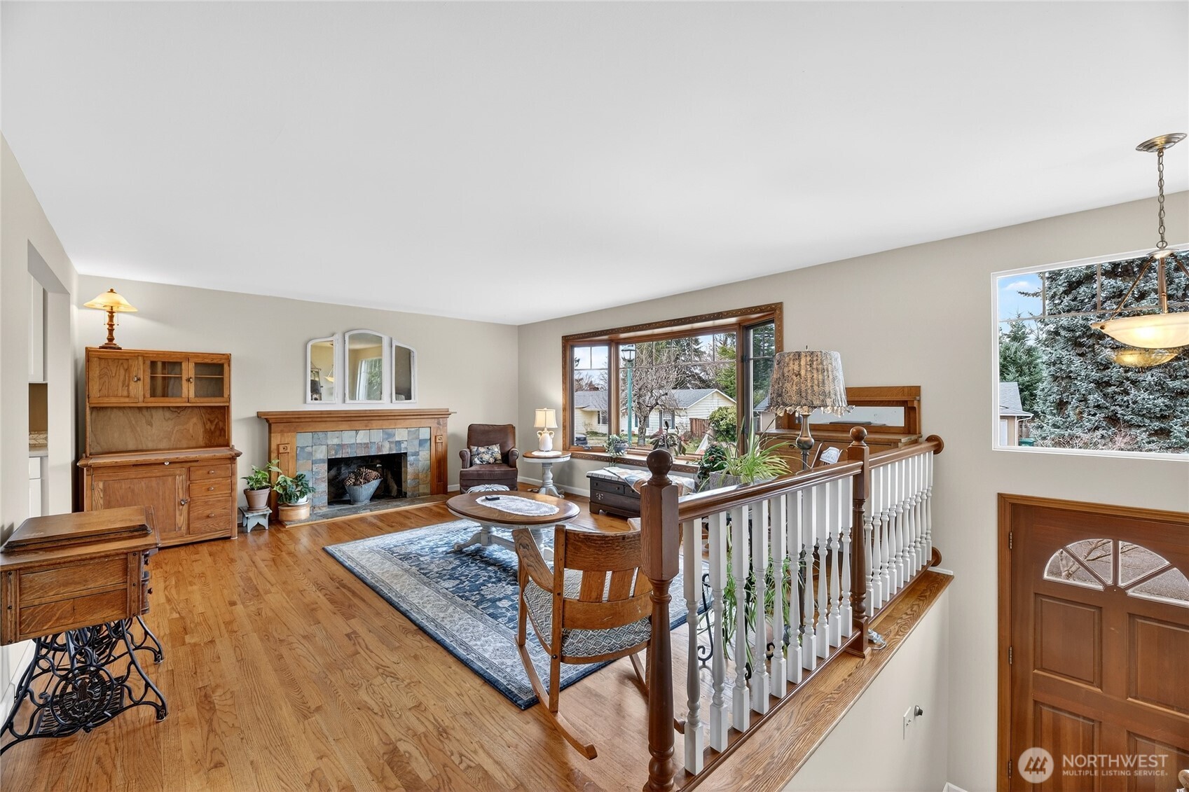 13629 Southeast 171st Place Renton, WA 98058 - Photo 4 of 25 Gallery Image 4