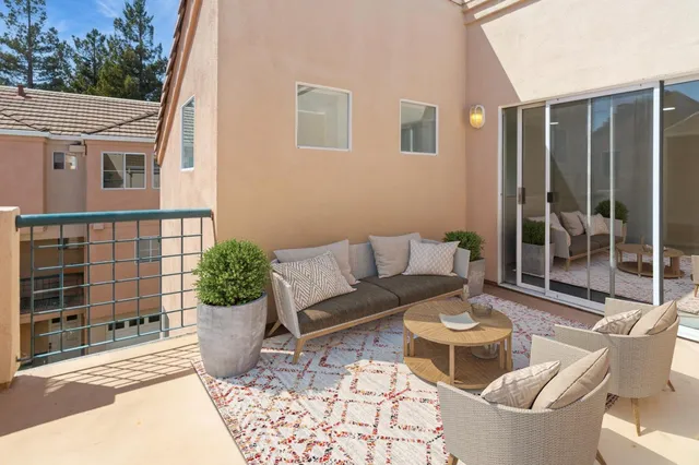 $1,299,900 | 987 Asilomar Terrace, Unit 2, Sunnyvale, CA 94086