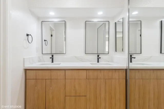 $1,299,900 | 987 Asilomar Terrace, Unit 2, Sunnyvale, CA 94086