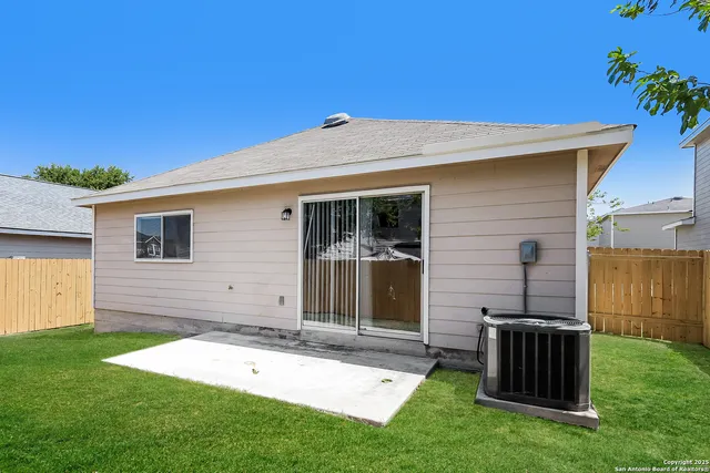 $1,620 | 107 Cedron Chase, San Antonio, TX 78253