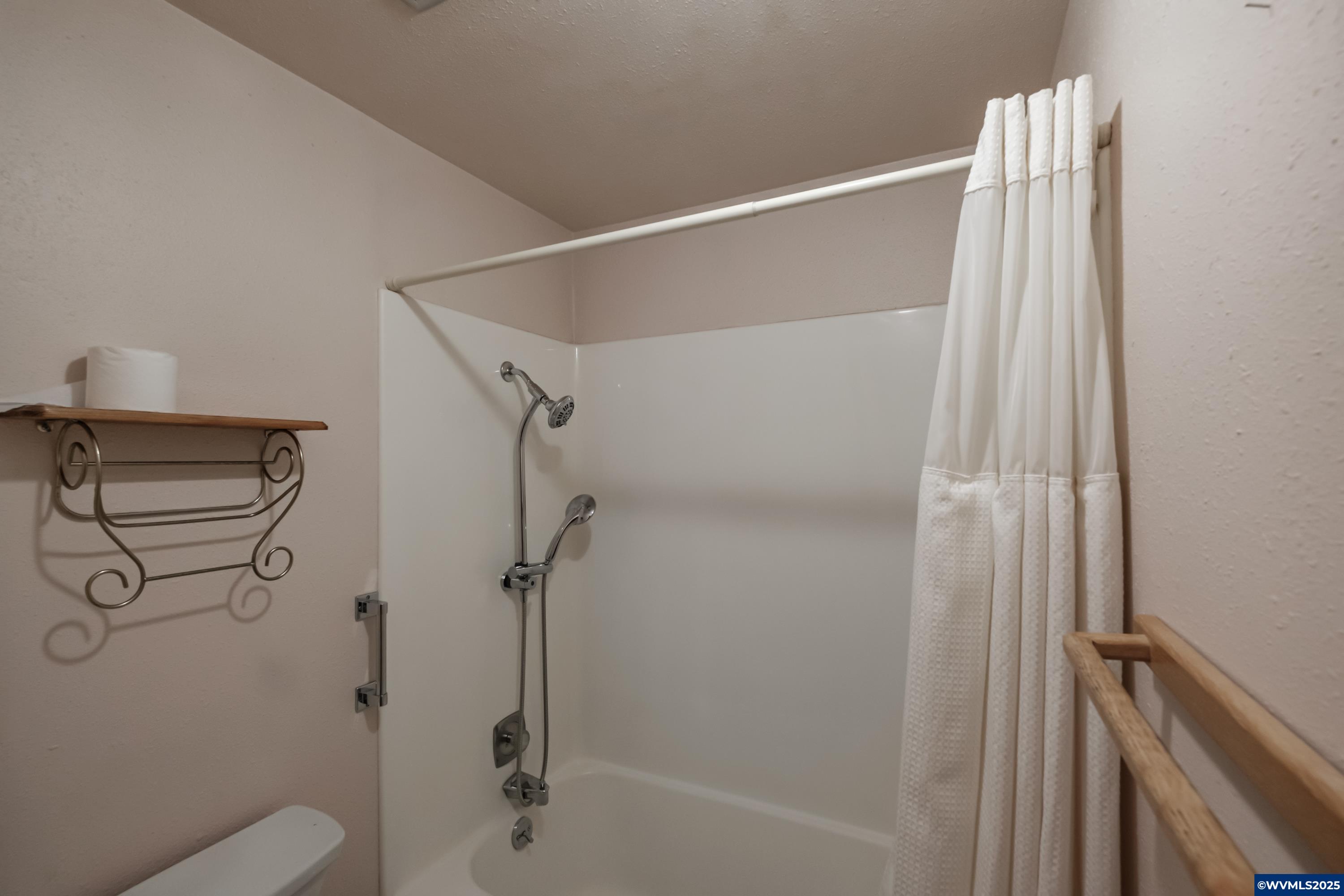 6152 Weldon Place Southwest Albany, OR 97321 - Photo 25 of 32 Gallery Image 25