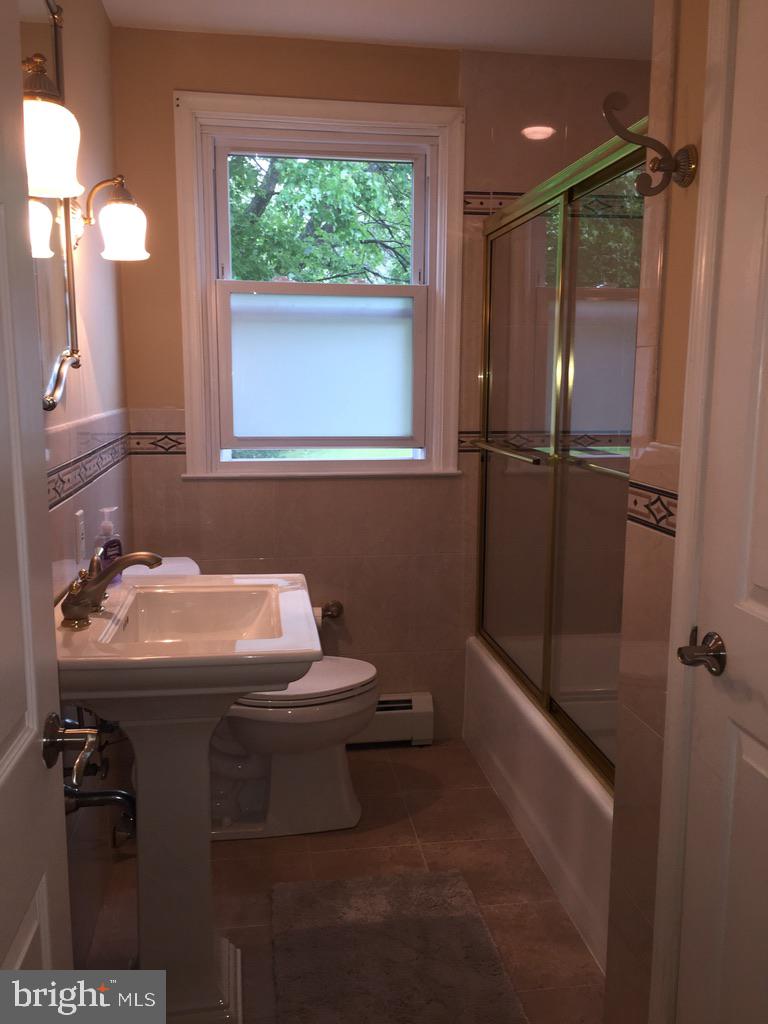 1422 Ship Road West Chester, PA 19380 - Photo 16 of 25 Bath