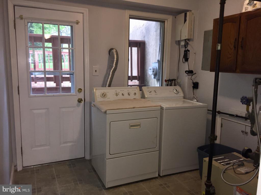 1422 Ship Road West Chester, PA 19380 - Photo 21 of 25 Laundry Room
