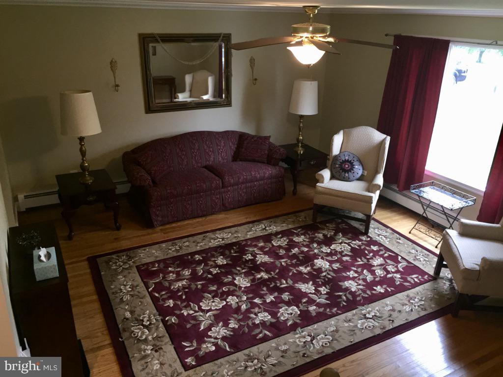 1422 Ship Road West Chester, PA 19380 - Photo 10 of 25 Living Room