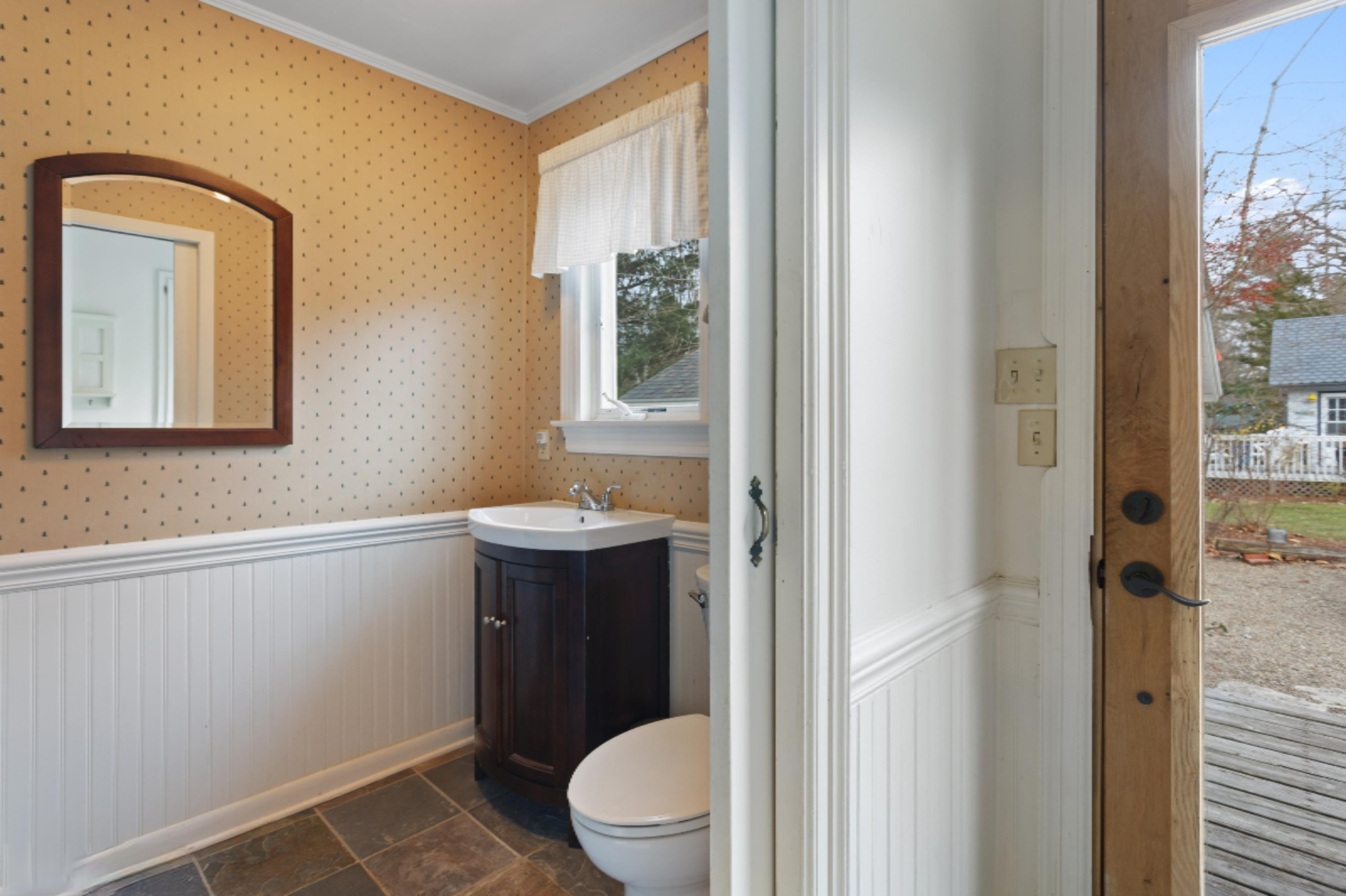 7541 West Harbert Road Harbert, MI 49115 - Photo 22 of 31 Half bath