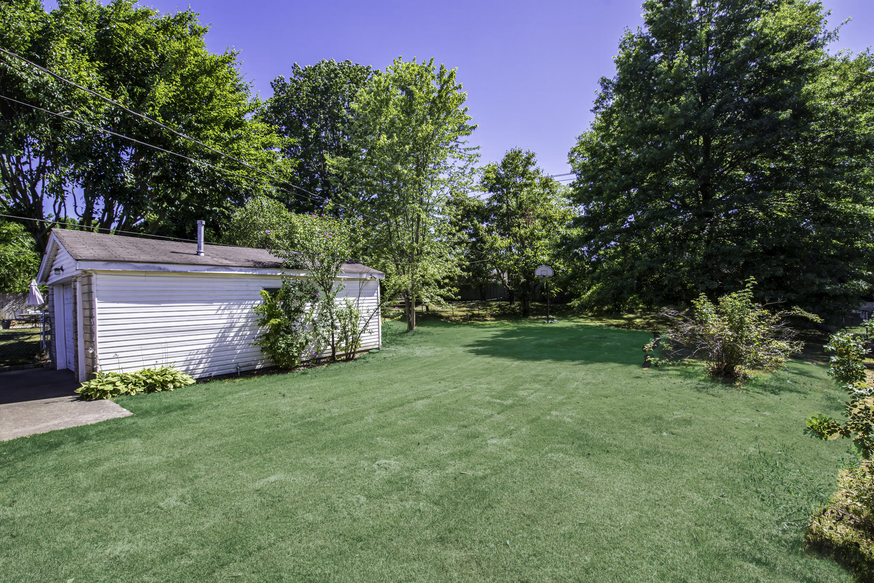 690 Eden Road Lexington, KY 40505 - Photo 15 of 16 Eden 5