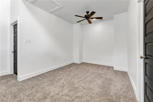 $2,795 | 211 Lynn Drive, Unit 101, Bryan, TX 77801