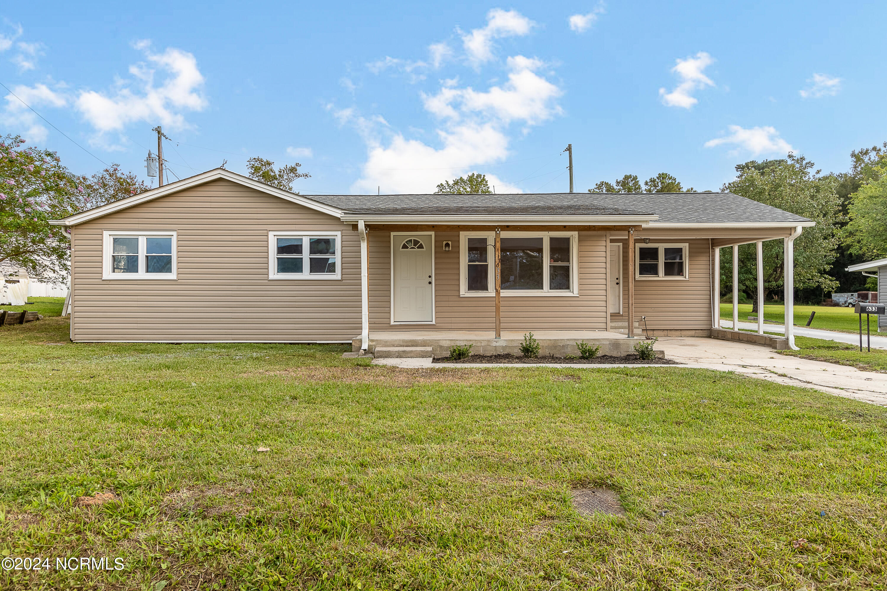 633 Haws Run Road Jacksonville, NC 28540 - Photo 1 of 27 01