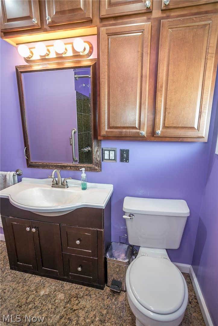 7027 Ridge Road Parma, OH 44129 - Photo 12 of 29