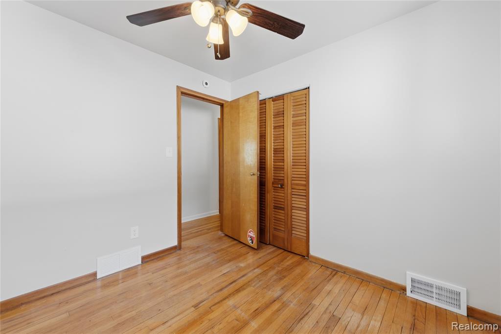 2722 Banner Street Dearborn, MI 48124 - Photo 10 of 32