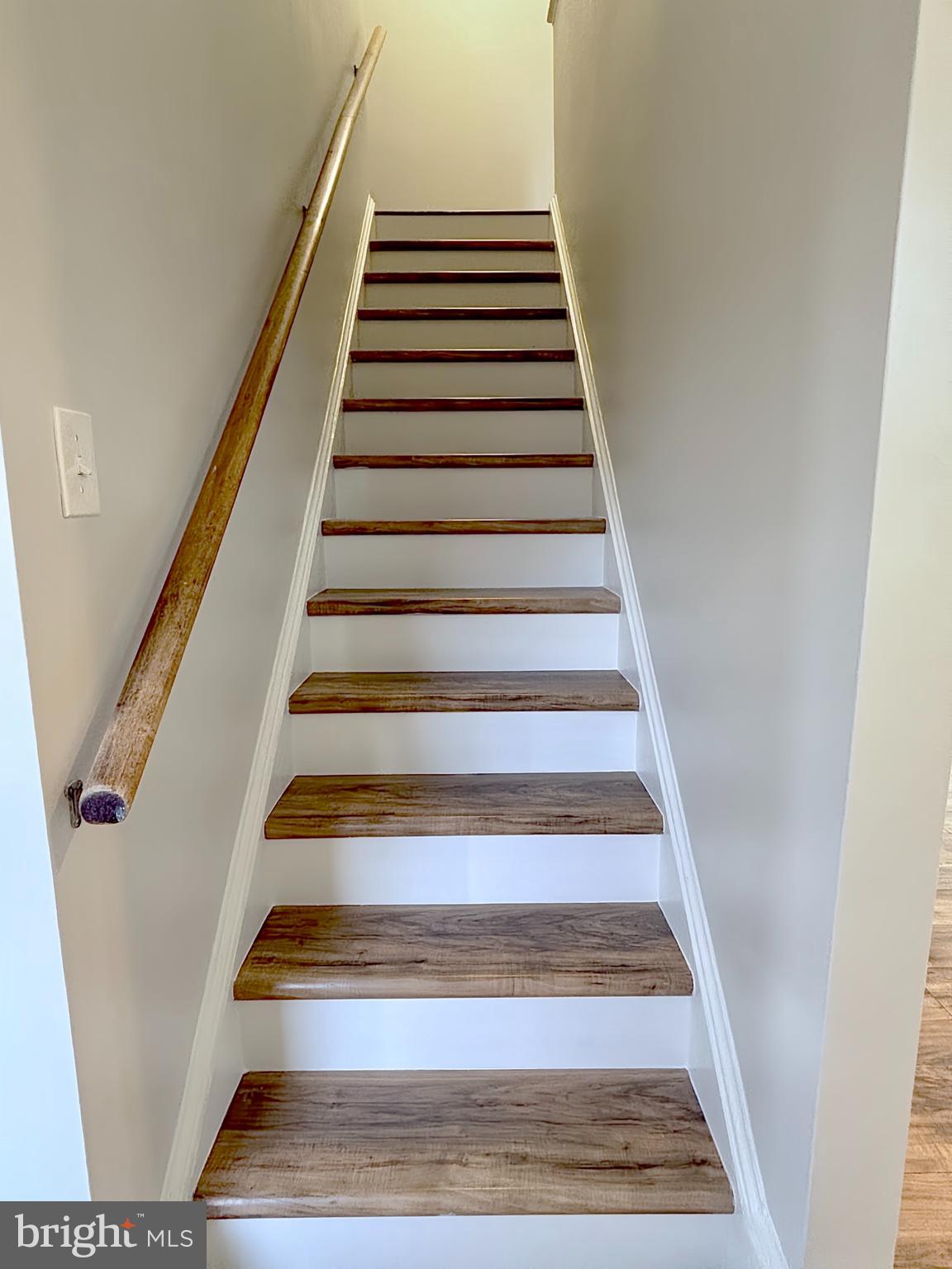 9278 Taney Road Manassas, VA 20110 - Photo 16 of 34 a view of entryway