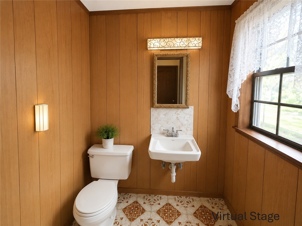 111 Dunbar Street Refugio, TX 78377 - Photo 23 of 23 half bath