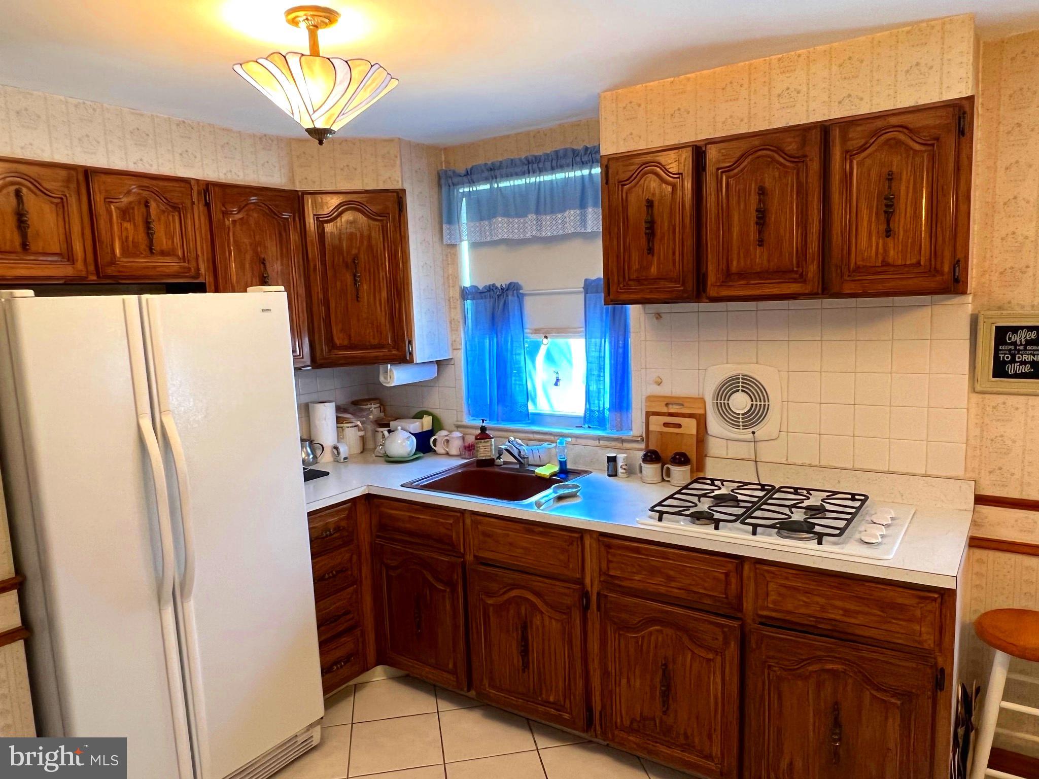 9156 Ryerson Road Philadelphia, PA 19114 - Photo 7 of 26 Gallery Image 7