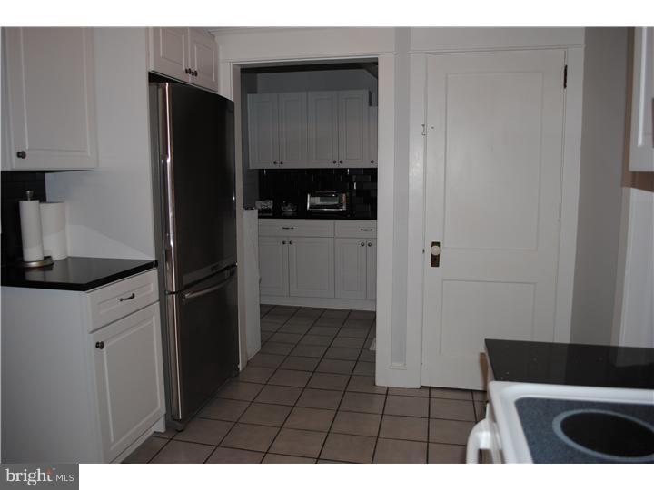 28 Llandillo Road Havertown, PA 19083 - Photo 4 of 20