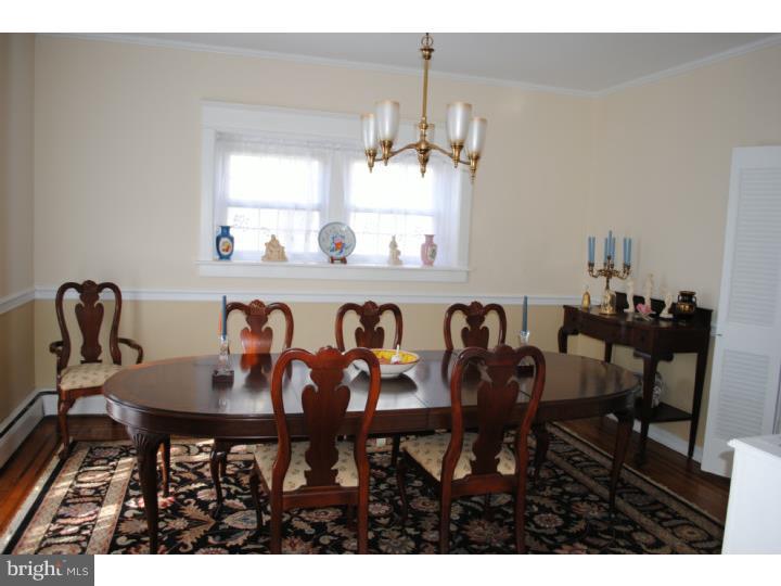 28 Llandillo Road Havertown, PA 19083 - Photo 7 of 20