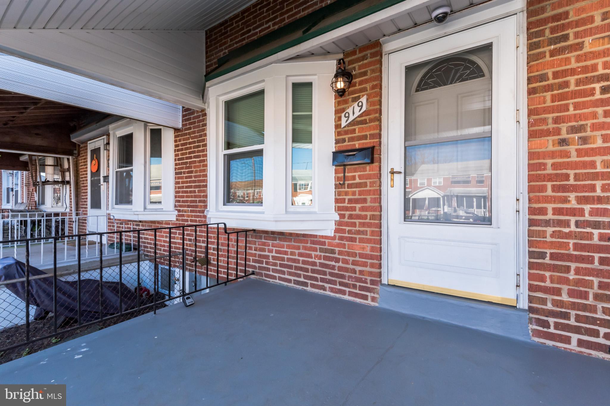 919 Arncliffe Road Baltimore, MD 21221 - Photo 2 of 30