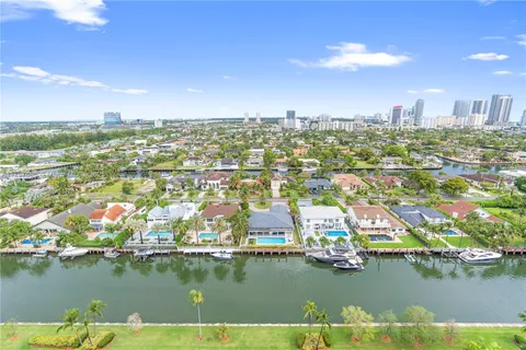 front view of house with a yard
