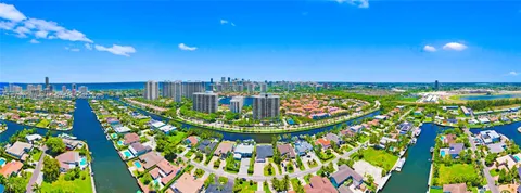 a view of a multi story building