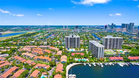 $649,000 | 3600 Yacht Club Drive, Unit 2001, Aventura, FL 33180
