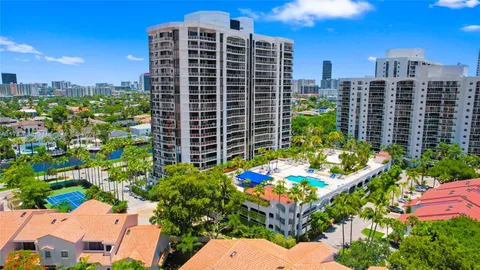 $649,000 | 3600 Yacht Club Drive, Unit 2001, Aventura, FL 33180