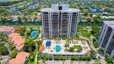 $649,000 | 3600 Yacht Club Drive, Unit 2001, Aventura, FL 33180