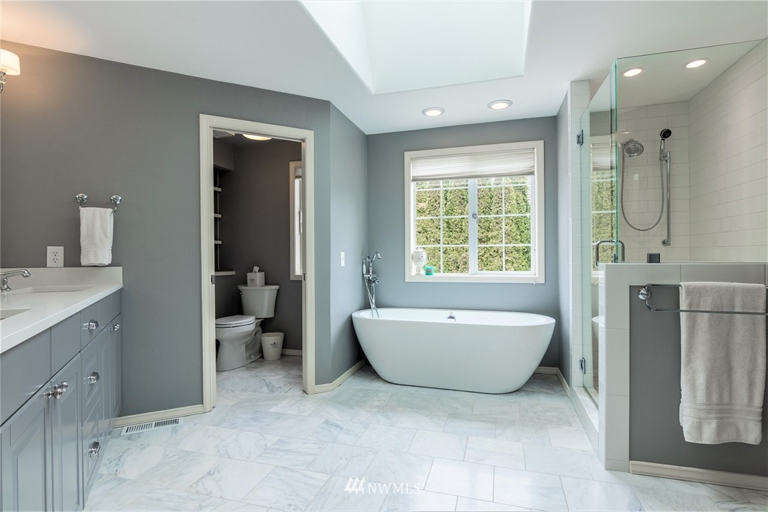 802 Aloha Place Edmonds, WA 98020 - Photo 13 of 25 Gallery Image 13