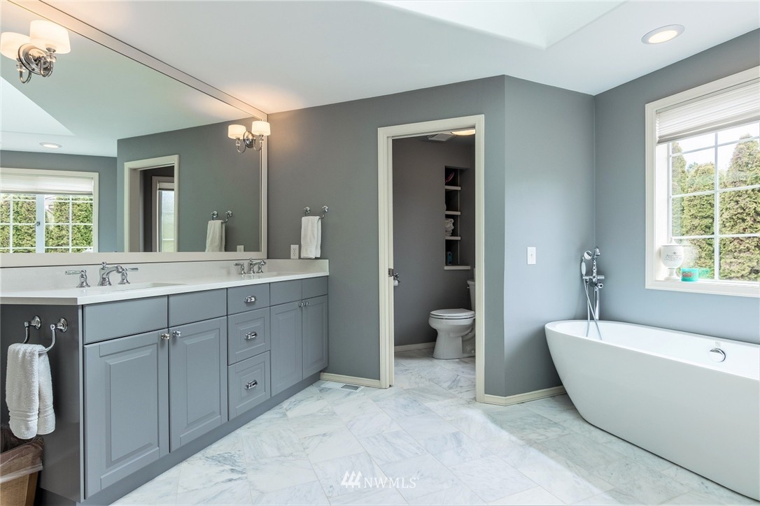 802 Aloha Place Edmonds, WA 98020 - Photo 14 of 25 Gallery Image 14