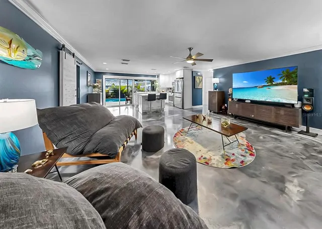 $699,900 | 1016 Spindle Palm Way, Apollo Beach, FL 33572