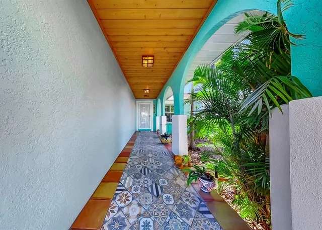 $699,900 | 1016 Spindle Palm Way, Apollo Beach, FL 33572