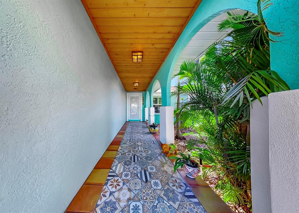 1016 Spindle Palm Way Apollo Beach, FL 33572 - Photo 24 of 61