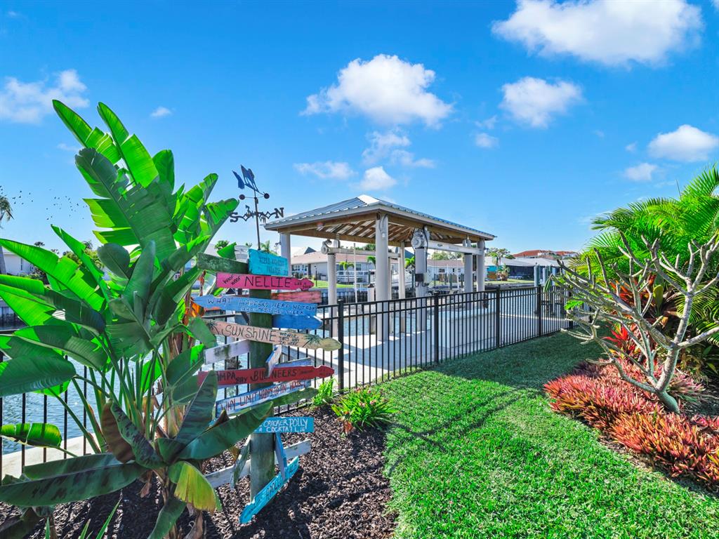 1016 Spindle Palm Way Apollo Beach, FL 33572 - Photo 25 of 61